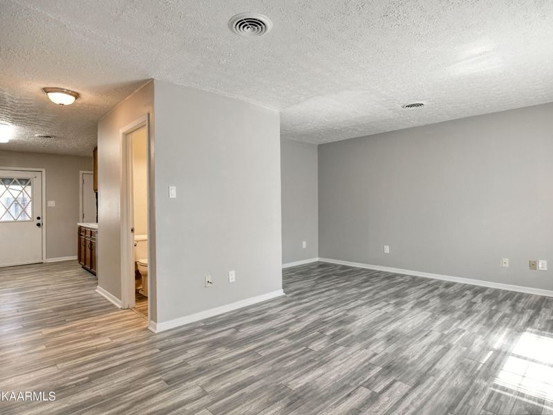 103 Golfcrest Ln, Oak Ridge, TN 37830