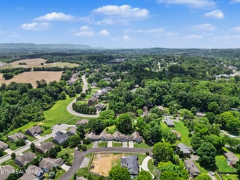 103 Hill Run Dr, Maryville, TN 37803