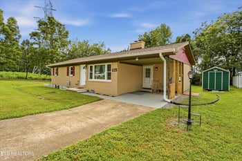 103 Independence Ln, Oak Ridge, TN 37830
