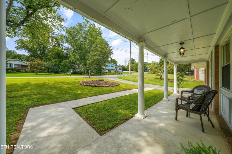 103 Iona Cir, Oak Ridge, TN 37830