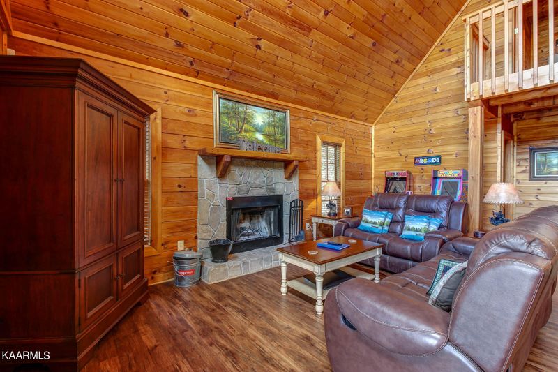 103 James Pass Way, Sevierville, TN 37876