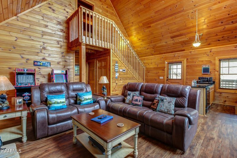 103 James Pass Way, Sevierville, TN 37876