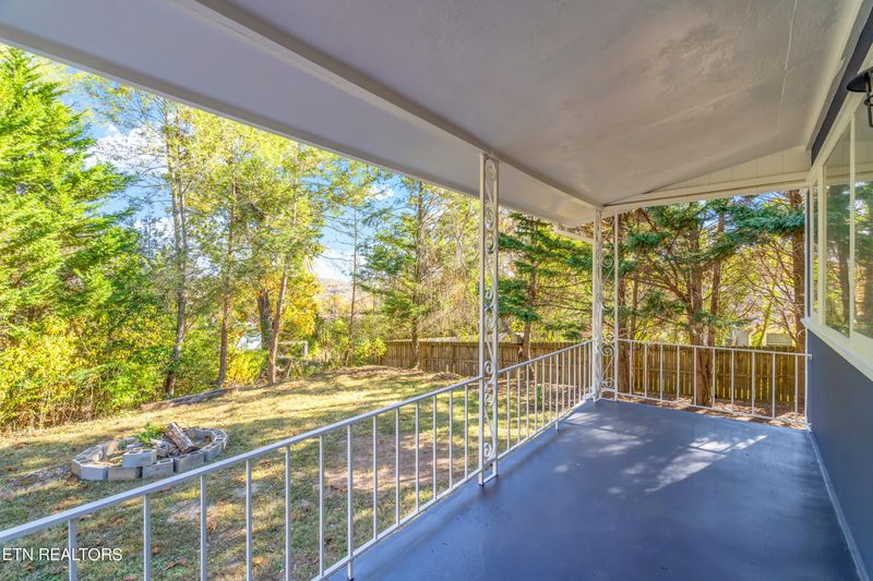 103 Kelvin Ln, Oak Ridge, TN 37830
