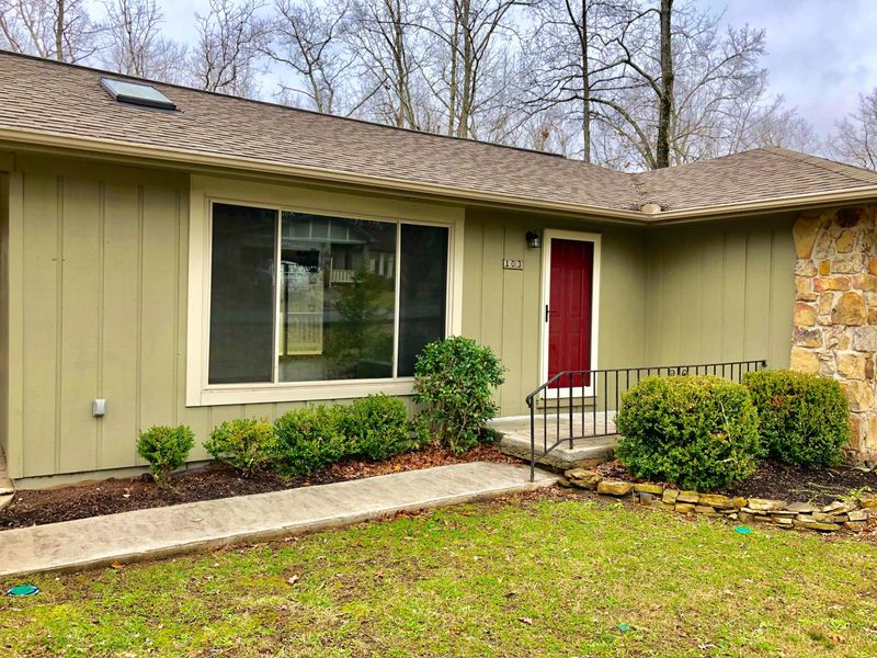 103 Lakeshire Dr, Fairfield Glade, TN 38558