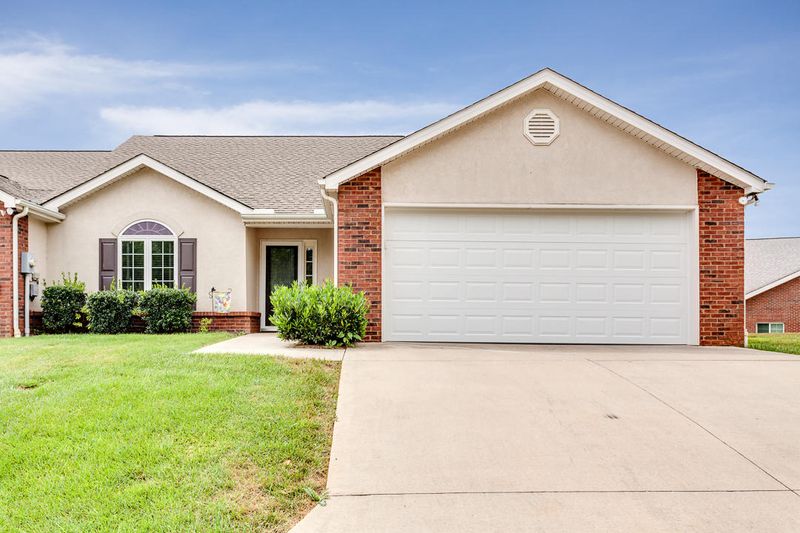 103 Linden Ln, Loudon, TN 37774