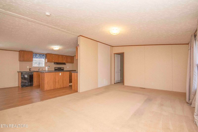 103 Loggers Ln, Clinton, TN 37716