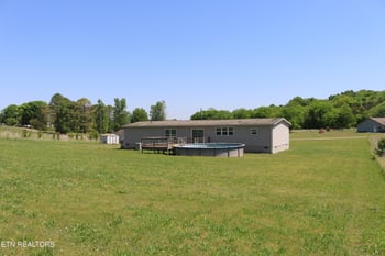 103 Meadow Brook Rd, Sweetwater, TN 37874