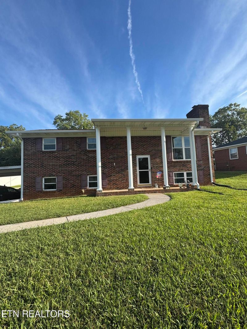 103 Mesa Rd, Maryville, TN 37804