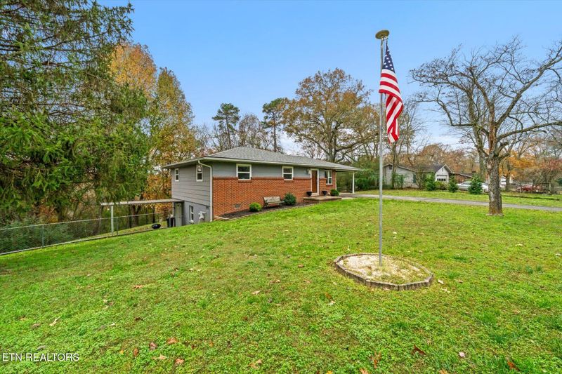 103 Miles St, Harriman, TN 37748