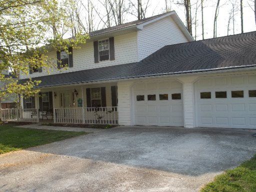 103 Mockingbird Ln, Oak Ridge, TN 37830