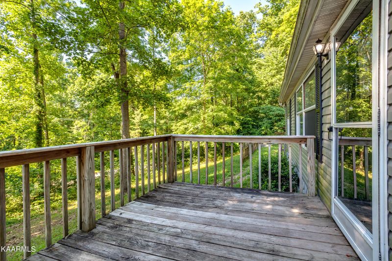 103 Moosetrail Ln, Powell, TN 37849