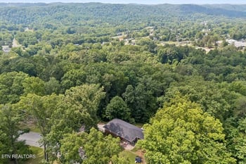 103 Morgan Rd, Oak Ridge, TN 37830