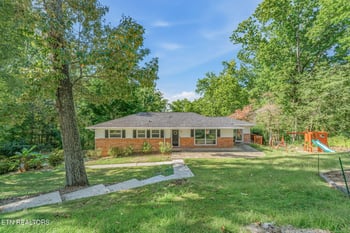 103 Morgan Rd, Oak Ridge, TN 37830