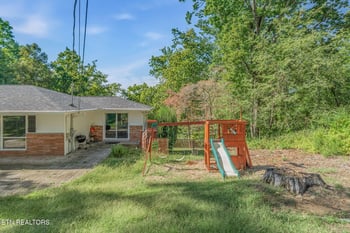 103 Morgan Rd, Oak Ridge, TN 37830
