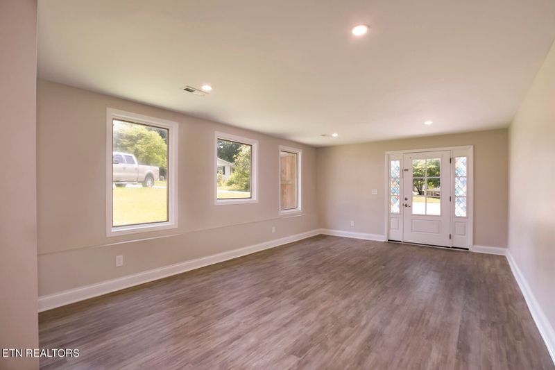 103 Nasson Ln, Oak Ridge, TN 37830