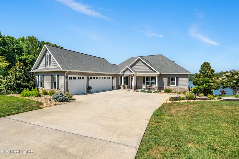 103 Okmulgee Pl, Loudon, TN 37774