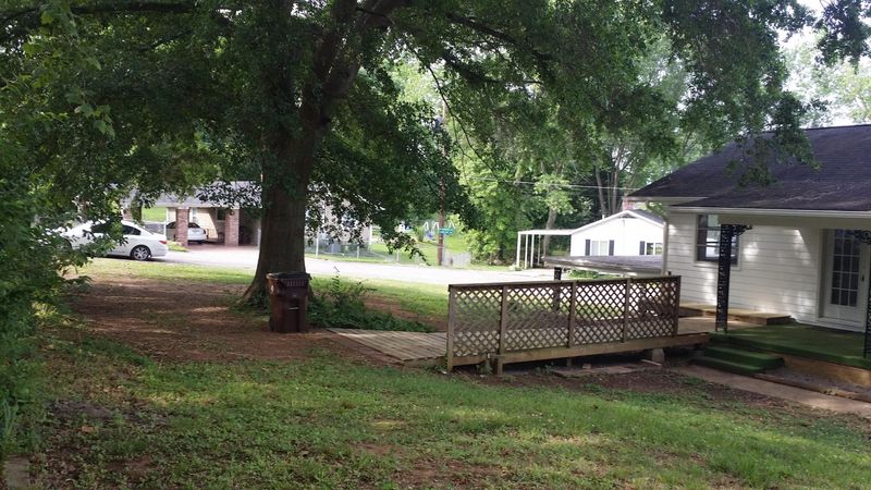 103 Panama Rd, Oak Ridge, TN 37830