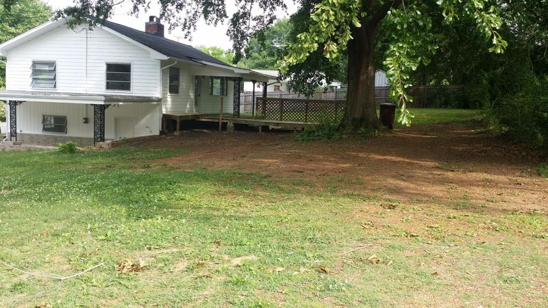 103 Panama Rd, Oak Ridge, TN 37830