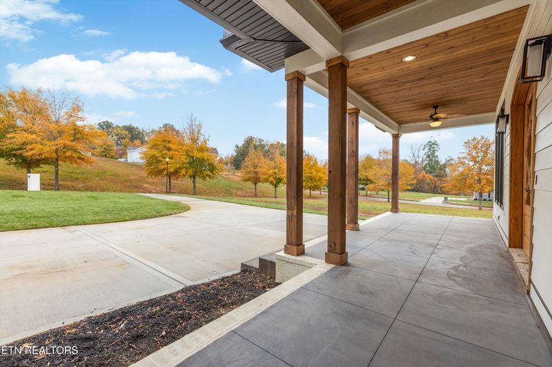 103 Parkberry Rd, Oak Ridge, TN 37830