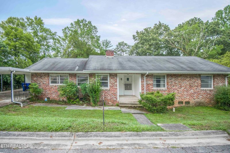 103 Pocono Ln, Oak Ridge, TN 37830