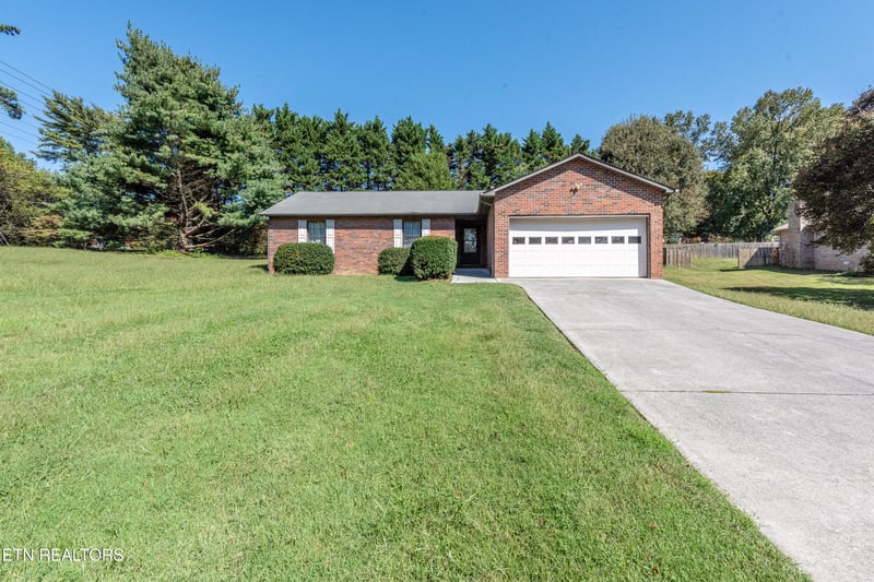 103 Rockford Heights Rd, Rockford, TN 37853