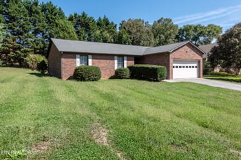 103 Rockford Heights Rd, Rockford, TN 37853