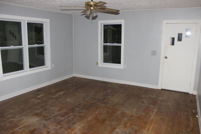 103 Roddy Ln, Rocky Top, TN 37769