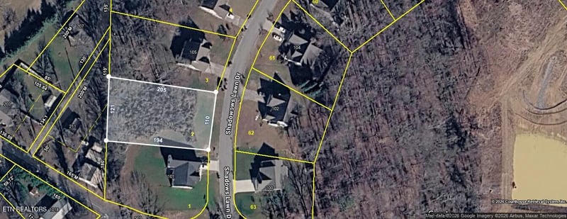 103 Shadows Lawn Dr, Athens, TN 37303