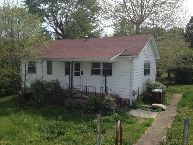 103 Tacoma Rd, Oak Ridge, TN 37830