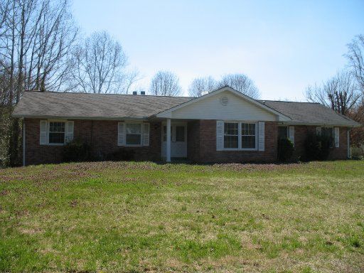 103 Terisu Cir, Powell, TN 37849