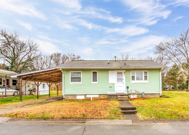 103 Tilden Rd, Oak Ridge, TN 37830