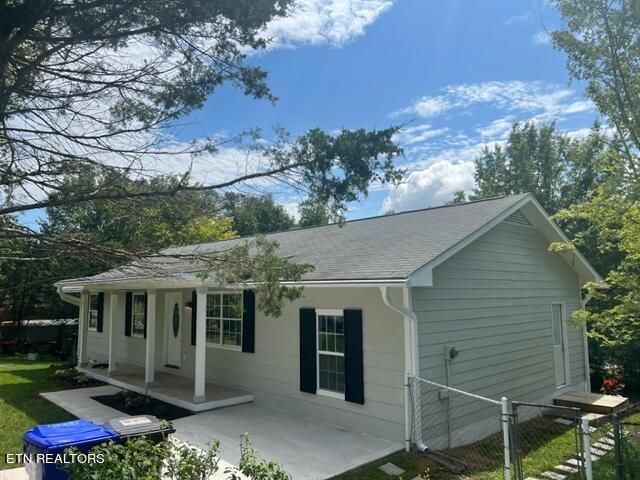 103 Tracy Ln, Oak Ridge, TN 37830