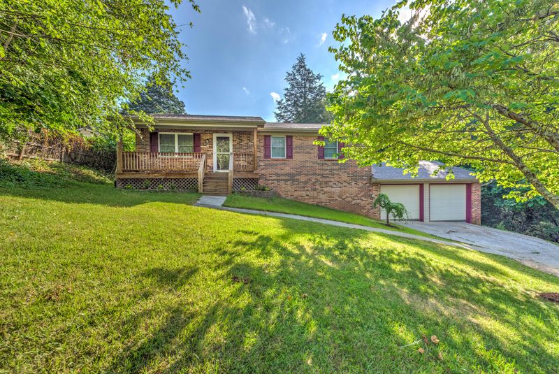 103 Westoak Dr, Clinton, TN 37716
