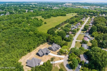 1030 N Linden Dr, Alcoa, TN 37701