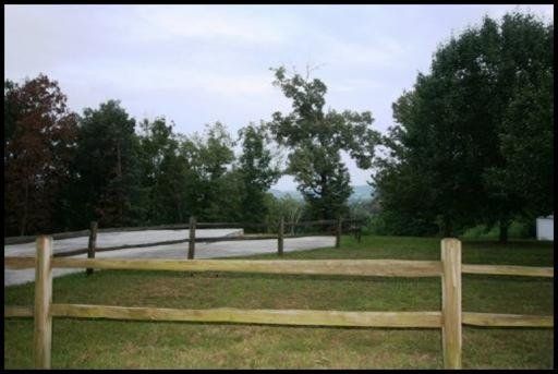 1031 Ridge Rd, Madisonville, TN 37354