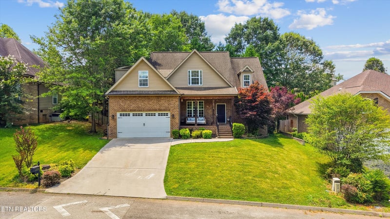 10315 Ivy Hollow Dr, Knoxville, TN 37931