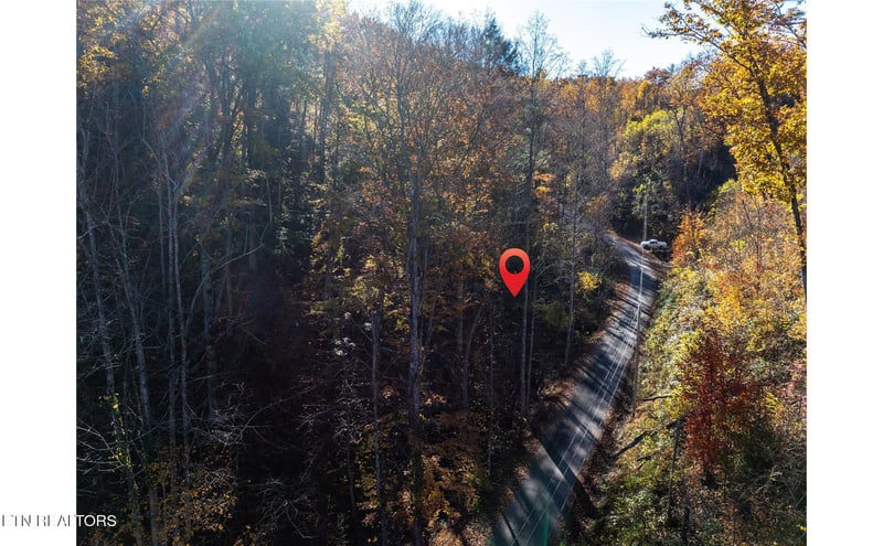 1032 Deep Hollow Rd, Gatlinburg, TN 37738
