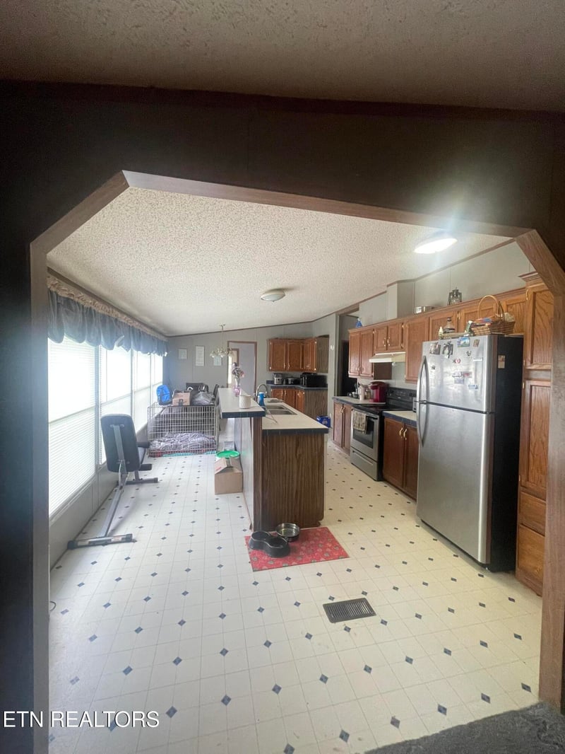 10320 Patsy Cline Way, Strawberry Plains, TN 37871