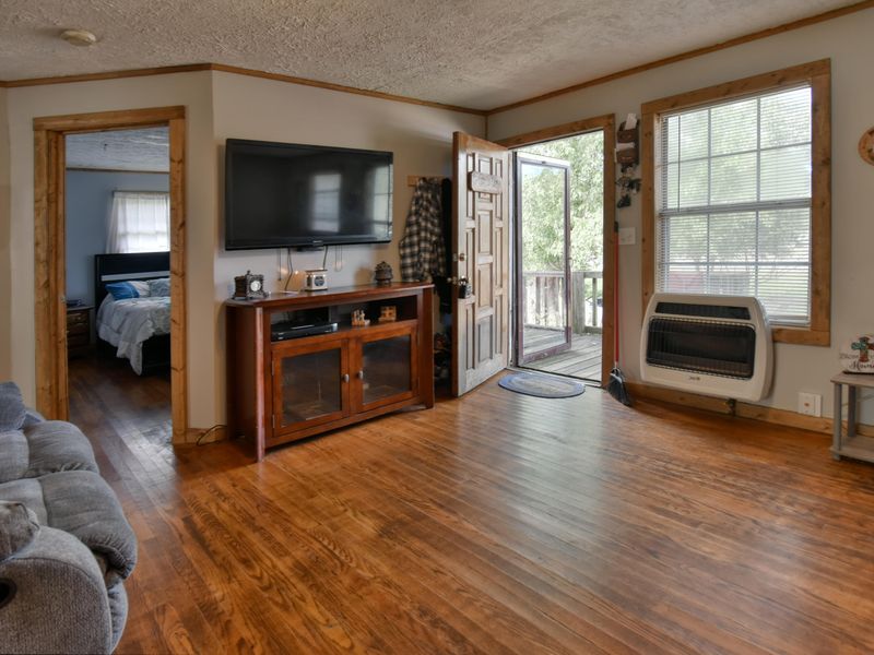 10320 Rutledge Pike, Corryton, TN 37721