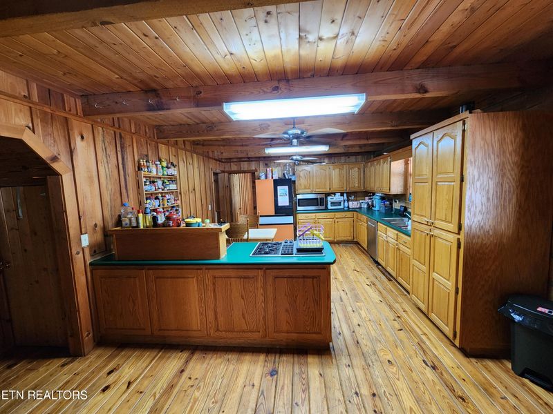 10323 Steekee School Rd, Loudon, TN 37774