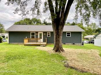 1033 Ruskin Dr, Knoxville, TN 37923