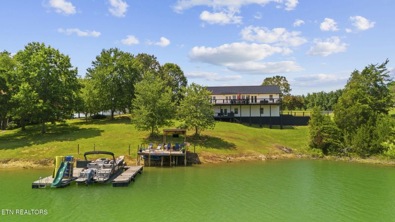 1033 Sunset View Rd, Sevierville, TN 37876