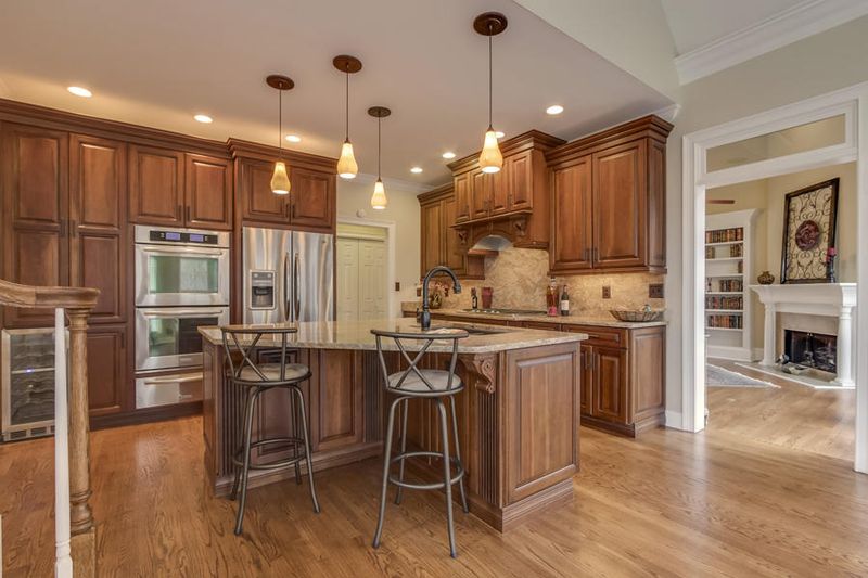 10330 N River Tr, Knoxville, TN 37922