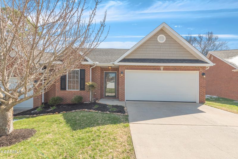1034 Jadestone Way, Knoxville, TN 37923