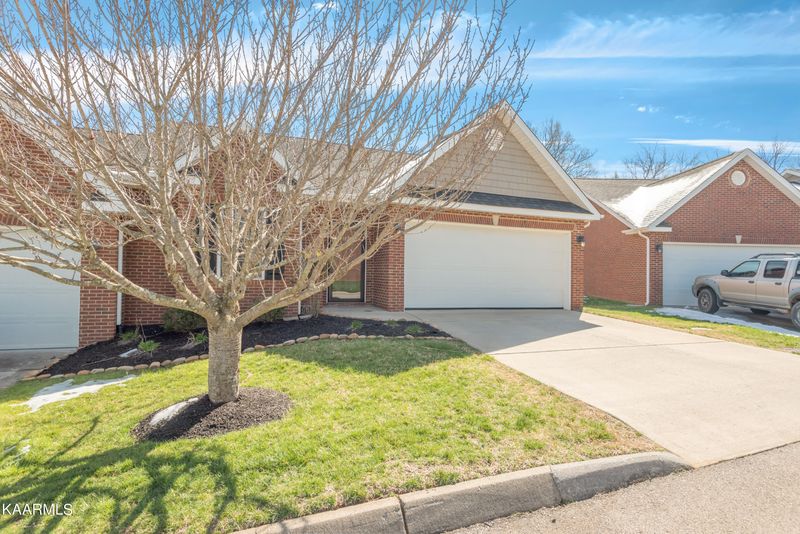 1034 Jadestone Way, Knoxville, TN 37923