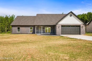 1034 N Linden Dr, Alcoa, TN 37701