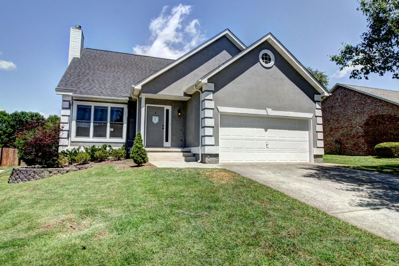 10345 Highgate Cir, Knoxville, TN 37931