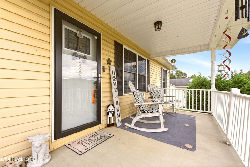 1035 Cook Rd, Crossville, TN 38555