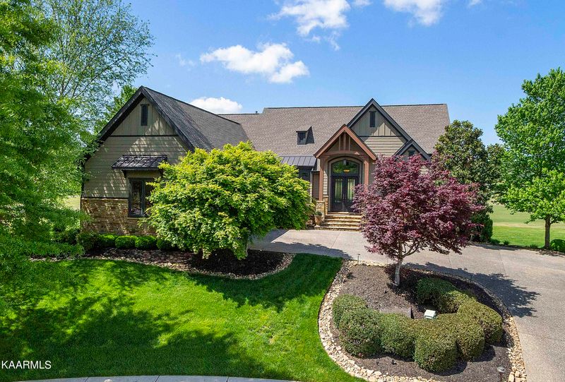1035 Old Barn Ln, Loudon, TN 37774