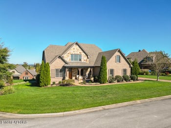 1036 Castaway Ln, Lenoir City, TN 37772